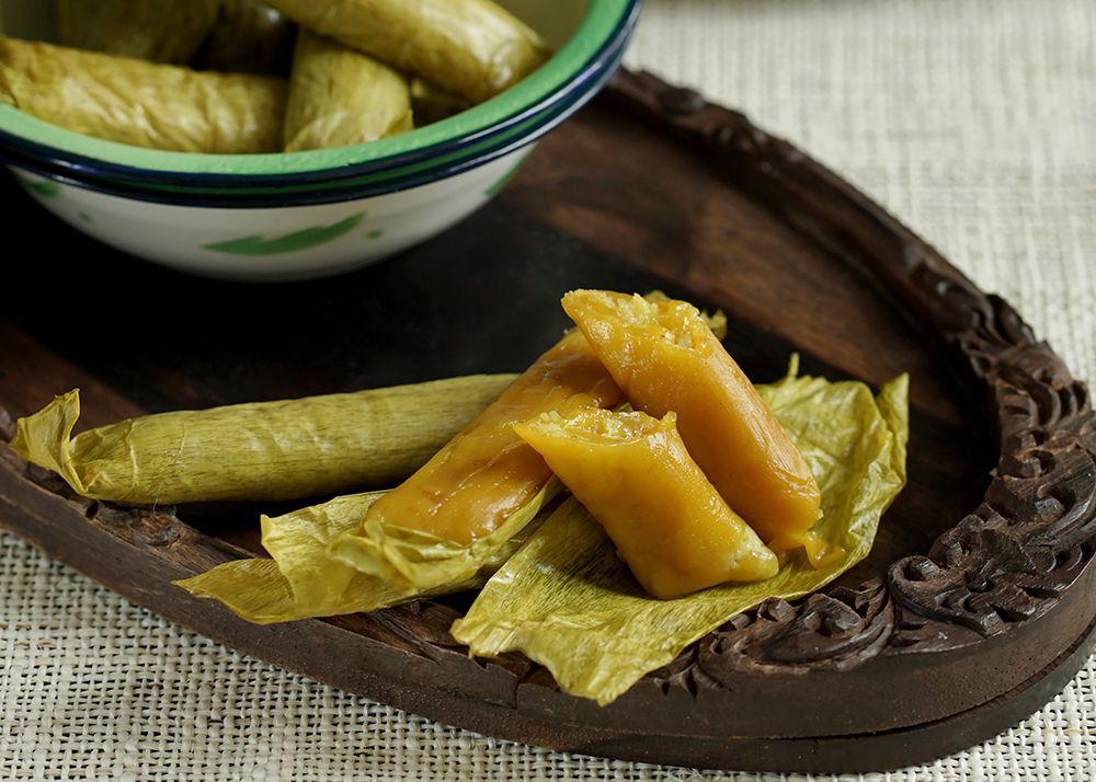 Timphan khas Aceh yang dibungkus daun pisang.