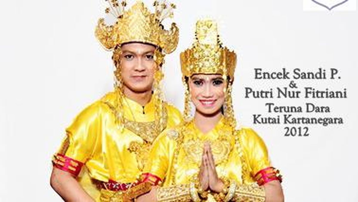 Baju Adat Antakusuma Kalimantan Timur.