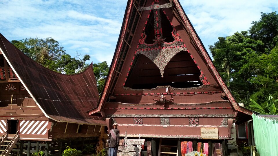 Rumah Bolon tradisional Batak Toba